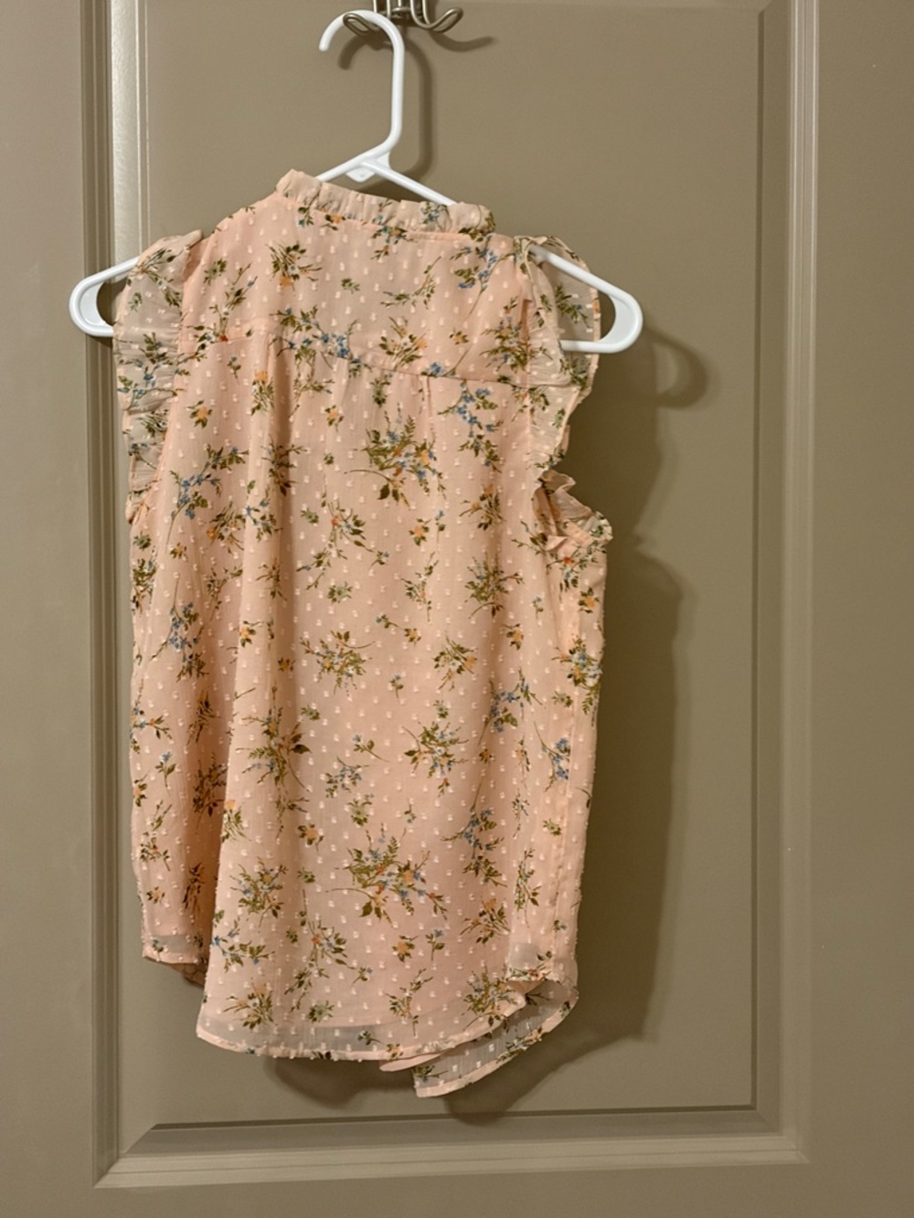 LOFT Peach Floral Ruffle Sleeveless Blouse